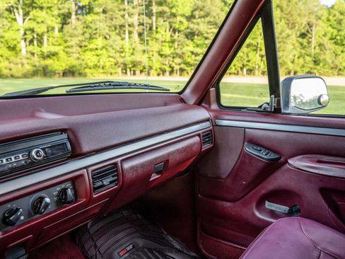 Used 1995 Ford Bronco XLT AWD/4WD image 26