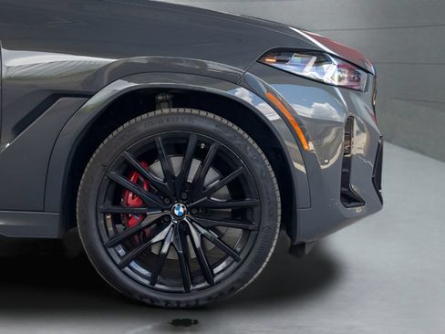 Used 2024 BMW X6 M60i AWD/4WD image 10