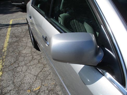 Used 2007 Buick Lucerne CXL w/ Luxury Package image 27