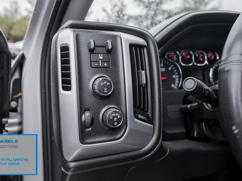 Used 2017 GMC Sierra 2500 SLE w/ HD SLE Preferred Plus Package image 16