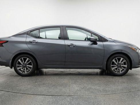 Used 2025 Nissan Versa SV image 11