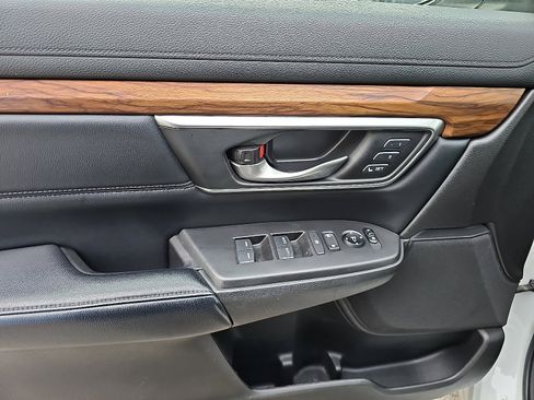 Used 2019 Honda CR-V Touring image 13
