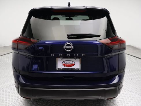 Used 2026 Nissan Rogue SV FWD image 10