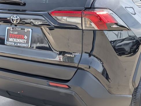 Used 2023 Toyota RAV4 XLE w/ Convenience Package image 8