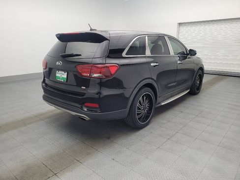 Used 2019 Kia Sorento L FWD image 9