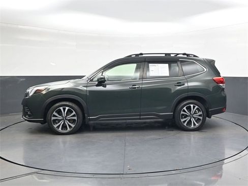 Used 2022 Subaru Forester Limited image 8