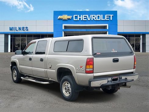 Used 2003 GMC Sierra 2500 SLE w/ Skid Plate Package image 3