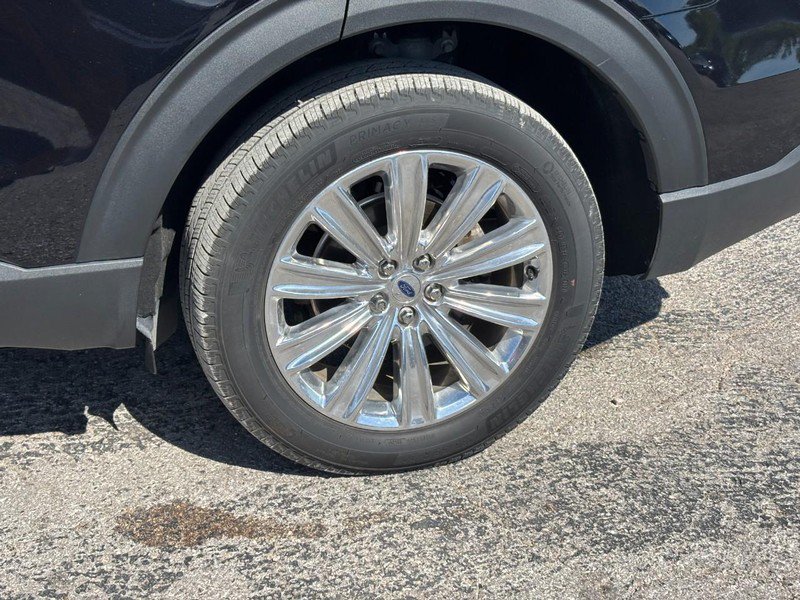 Used 2024 Ford Explorer Limited w/ Limited Technology Package AWD/4WD image 12