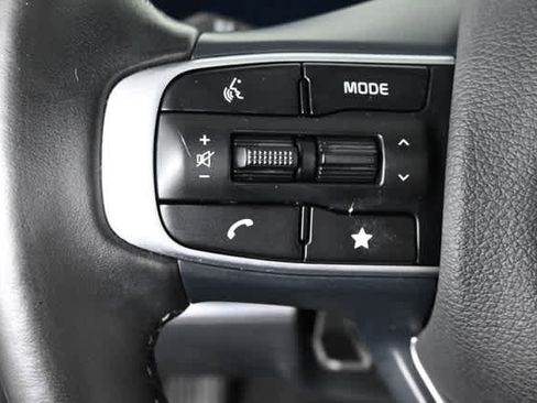 Used 2023 Kia Sportage SX image 22