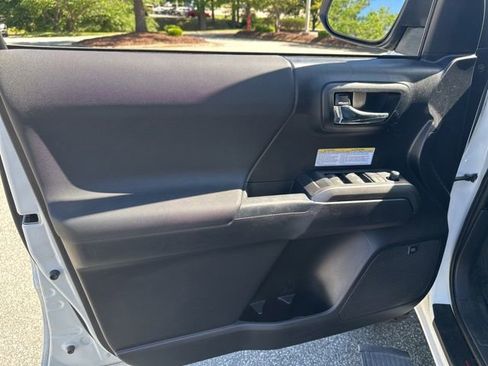Used 2020 Toyota Tacoma TRD Pro AWD/4WD image 9