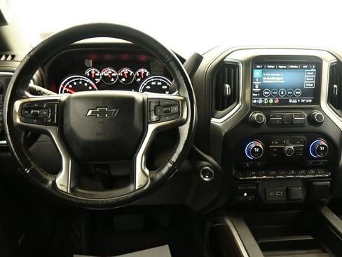 Used 2021 Chevrolet Silverado 1500 LT Trail Boss w/ Convenience Package II AWD/4WD image 15
