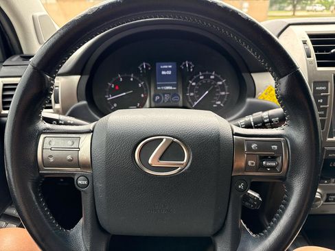 Used 2014 Lexus GX 460 AWD/4WD image 28