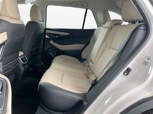 Certified 2025 Subaru Outback Limited AWD/4WD image 13