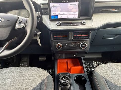 Used 2022 Ford Maverick XLT FWD image 3