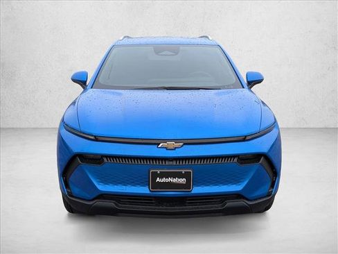 New 2026 Chevrolet Equinox EV LT image 2