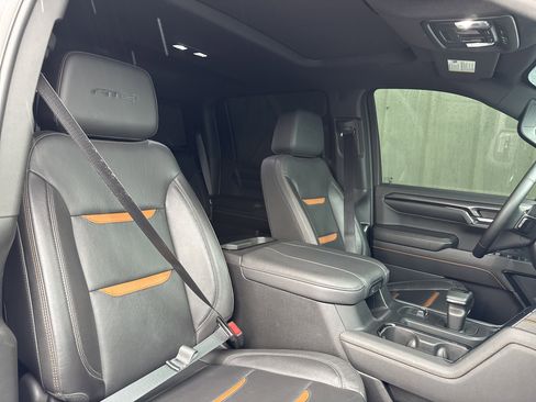 Used 2024 GMC Sierra 1500 AT4 w/ Technology Package image 34