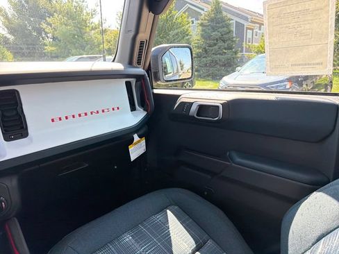 New 2026 Ford Bronco Heritage Edition AWD/4WD image 36