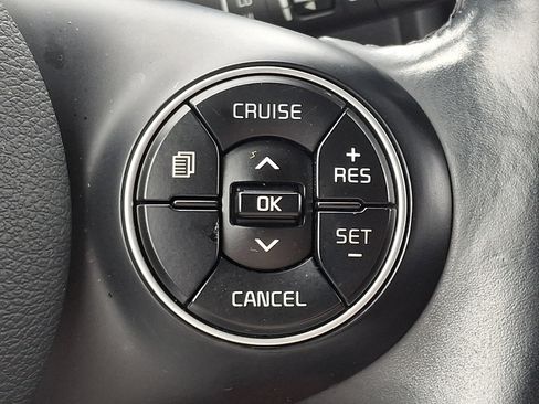 Certified 2021 Kia Soul X-Line FWD image 23