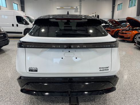 Used 2024 Nissan Ariya AWD image 4