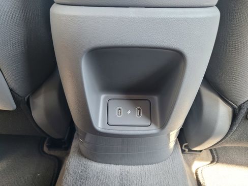 New 2025 Hyundai Elantra SEL image 13