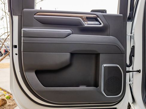 Used 2025 Chevrolet Silverado 2500 LT w/ Trail Boss Package image 36