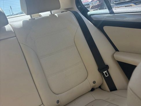 Used 2017 Volkswagen Jetta SE FWD image 17