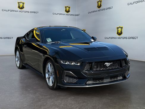 Used 2024 Ford Mustang GT Premium image 7