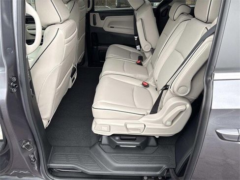 New 2026 Honda Odyssey Touring image 16
