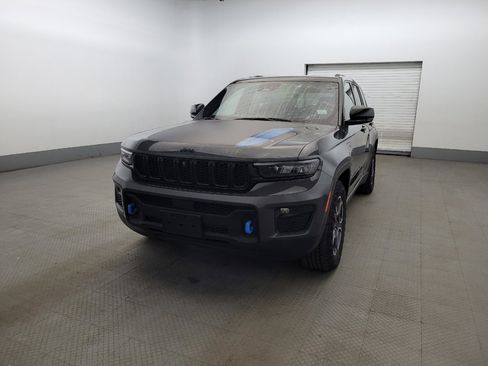 Used 2022 Jeep Grand Cherokee Trailhawk AWD/4WD image 15
