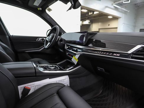 New 2026 BMW X5 xDrive40i w/ Executive Package image 29
