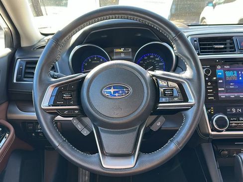 Used 2019 Subaru Outback 2.5i Touring w/ Popular Package #3A image 12