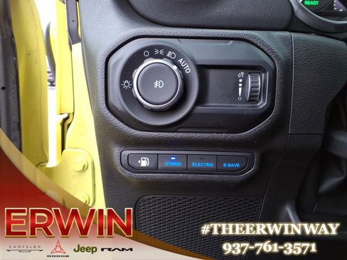 Certified 2023 Jeep Wrangler Unlimited Sahara w/ Cold Weather Group image 15