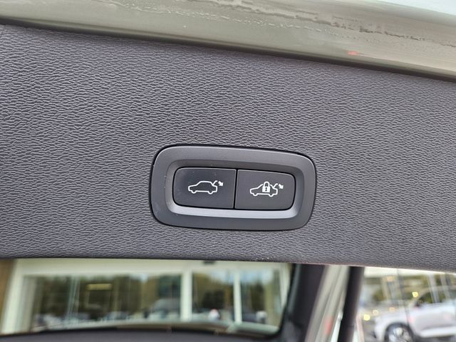 Certified 2023 Volvo C40 P8 Recharge Plus w/ Climate Package AWD/4WD image 13