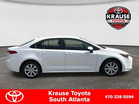 Used 2026 Toyota Corolla LE FWD image 9