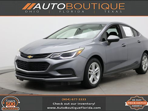 Used 2018 Chevrolet Cruze LT FWD image 1