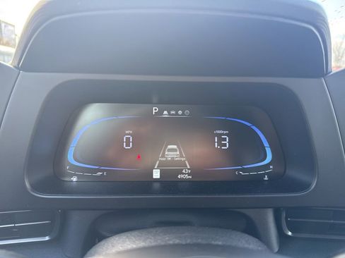 Used 2025 Hyundai Elantra Sport image 21