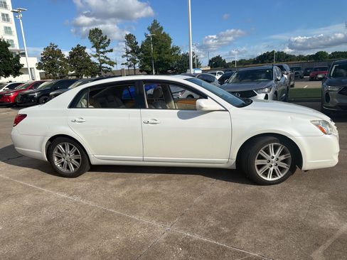 Used 2006 Toyota Avalon Limited FWD image 4