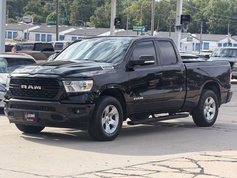 Used 2023 RAM 1500 Big Horn AWD/4WD image 2