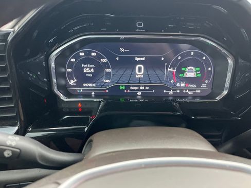 Used 2022 GMC Sierra 1500 SLT w/ Max Trailering Package image 9