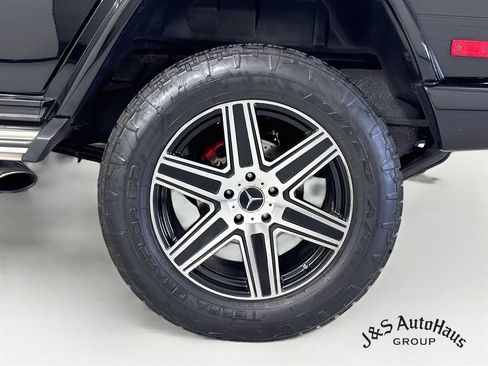Used 2017 Mercedes-Benz G 63 AMG 4MATIC image 39