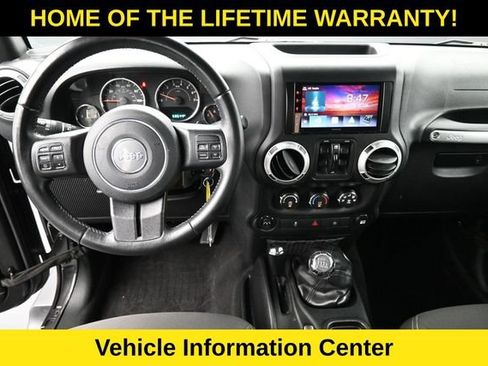 Used 2017 Jeep Wrangler Unlimited Sahara w/ Max Tow Package AWD/4WD image 15