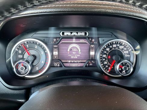 Used 2020 RAM 2500 Laramie AWD/4WD image 12