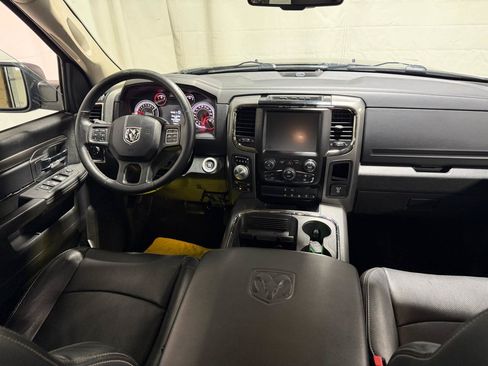 Used 2015 RAM 1500 Sport w/ Black Ram 1500 Sport Group AWD/4WD image 15