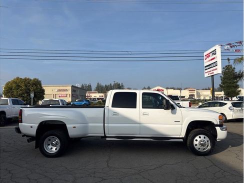 Used 2006 GMC Sierra 3500 SLT w/ Heavy-Duty Power Package image 5