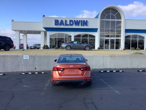 Used 2021 Nissan Altima 2.5 SR image 6