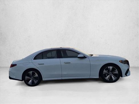 Used 2026 Mercedes-Benz E 350 Sedan image 4