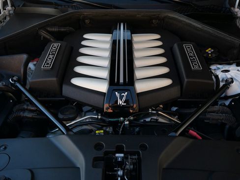 Certified 2021 Rolls-Royce Wraith w/ Rolls-Royce Signature Package RWD image 33