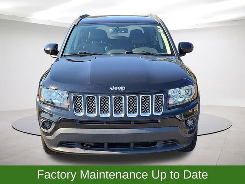 Used 2016 Jeep Compass Latitude image 2