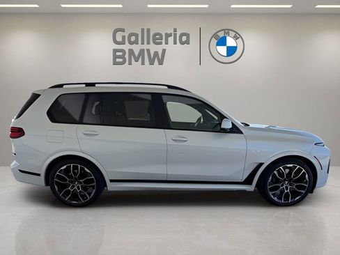 Certified 2023 BMW X7 xDrive40i w/ M Sport Package image 7