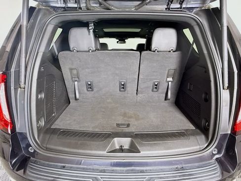 Used 2023 GMC Yukon SLT AWD/4WD image 27